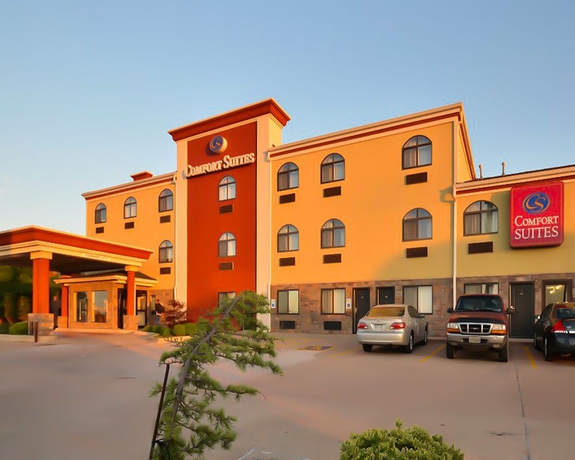 Imagen de los exteriores del Hotel Comfort Suites Fairgrounds West. Foto 8
