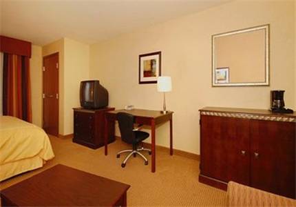 Imagen de la habitación del Hotel Comfort Suites Fairview Heights. Foto 11