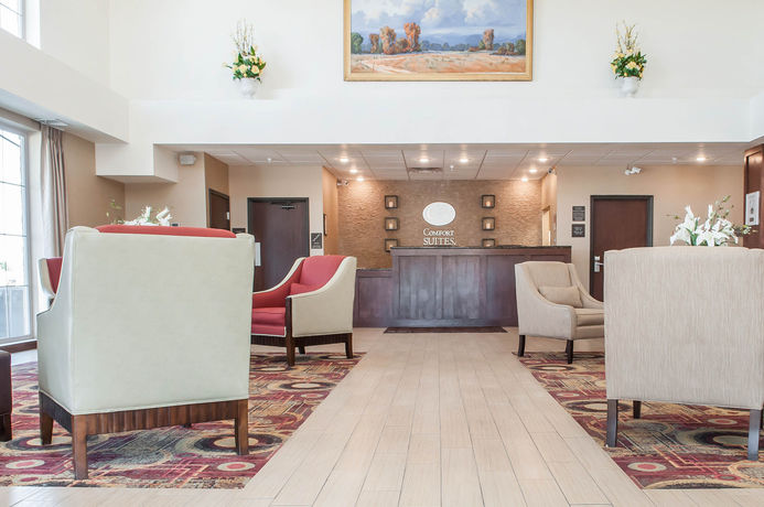 Imagen de los interiores del Hotel Comfort Suites Farmington. Foto 10