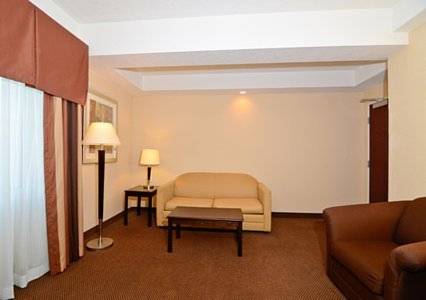 Imagen de la habitación del Hotel Comfort Suites Forsyth Near I-75. Foto 5