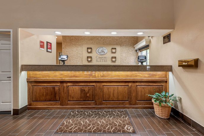 Imagen de los interiores del Hotel Comfort Suites Fort Collins Near University. Foto 19