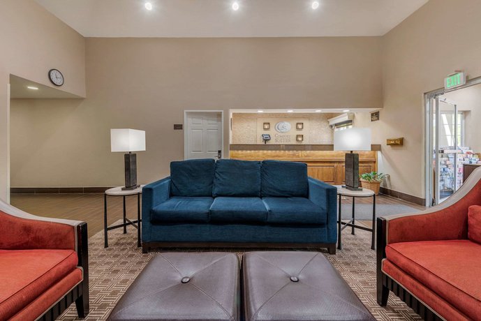 Imagen de los interiores del Hotel Comfort Suites Fort Collins Near University. Foto 20