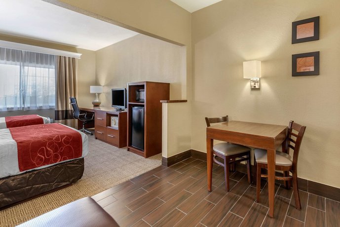 Imagen de la habitación del Hotel Comfort Suites Fort Collins Near University. Foto 16