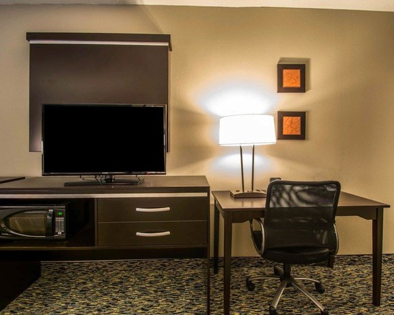 Imagen de la habitación del Hotel Comfort Suites Fort Lauderdale Airport South and Cruise Port. Foto 4