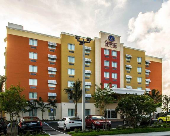 Imagen general del Hotel Comfort Suites Fort Lauderdale Airport South and Cruise Port. Foto 1