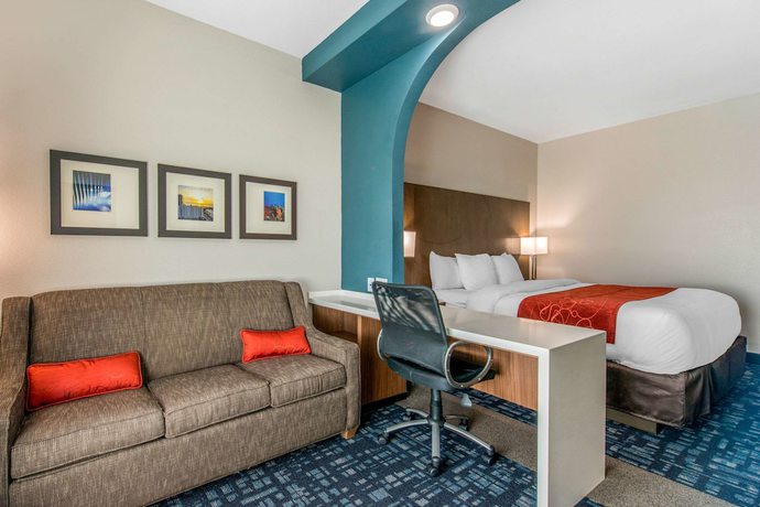 Imagen de la habitación del Hotel Comfort Suites Fort Lauderdale Airport and Cruise Port. Foto 10