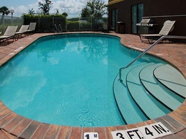 Imagen general del Hotel Comfort Suites Fort Pierce. Foto 4