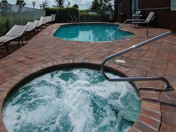 Imagen general del Hotel Comfort Suites Fort Pierce. Foto 6