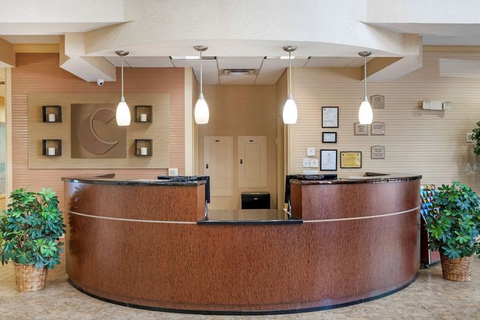 Imagen de los interiores del Hotel Comfort Suites Fredericksburg North. Foto 15