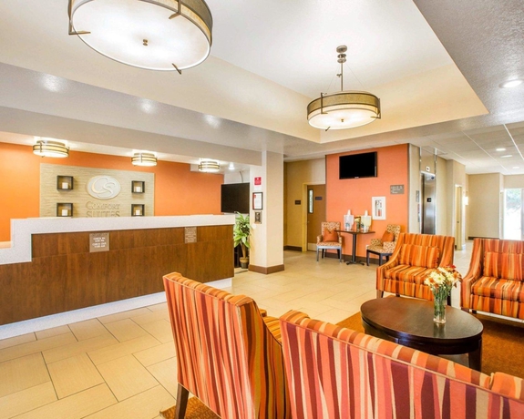 Imagen de los interiores del Hotel Comfort Suites, Fresno. Foto 15