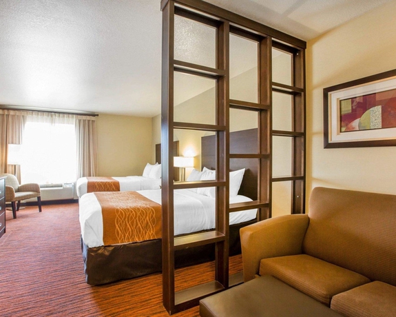 Imagen de la habitación del Hotel Comfort Suites, Fresno. Foto 8