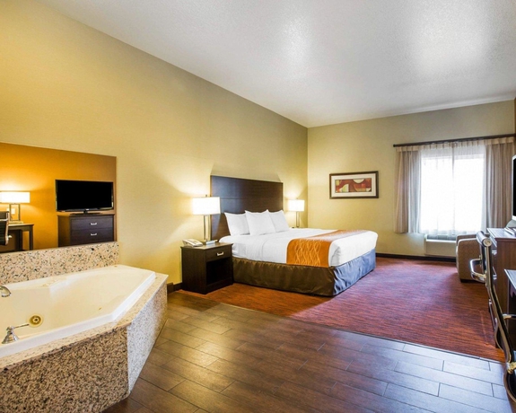 Imagen de la habitación del Hotel Comfort Suites, Fresno. Foto 12