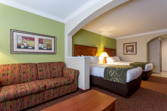 Imagen de los interiores del Hotel Comfort Suites Fresno River Park. Foto 15
