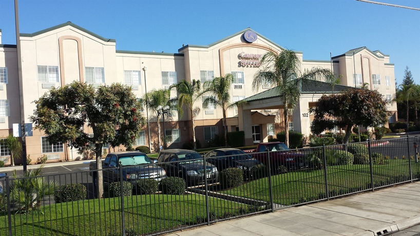 Imagen general del Hotel Comfort Suites Fresno River Park. Foto 4