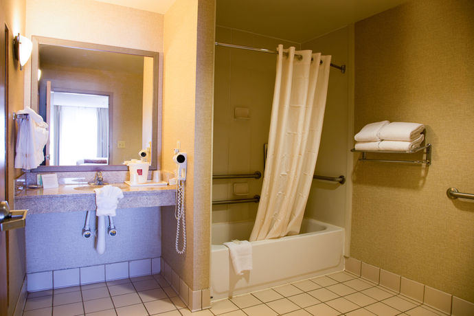 Imagen del bar/restaurante del Hotel Comfort Suites Fultondale I-65 Near I-22. Foto 3