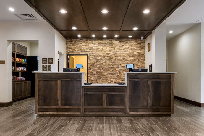 Imagen de los interiores del Hotel Comfort Suites, Futrell. Foto 18