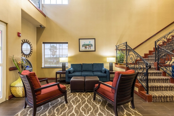 Imagen de los interiores del Hotel Comfort Suites Galveston. Foto 15