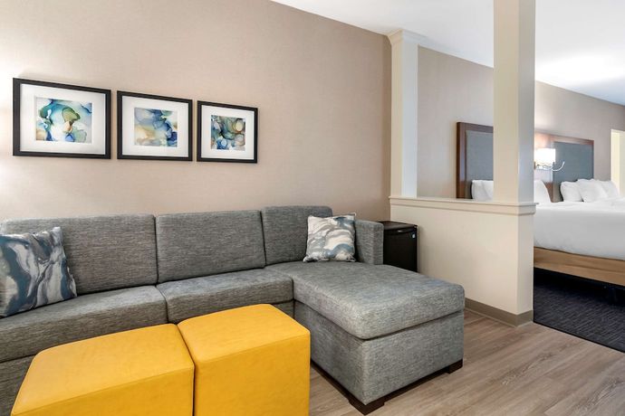 Imagen de la habitación del Hotel Comfort Suites Grandview - Kansas City. Foto 7