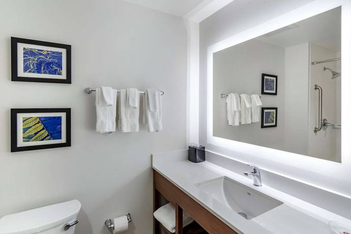 Imagen de la habitación del Hotel Comfort Suites Grandview - Kansas City. Foto 8