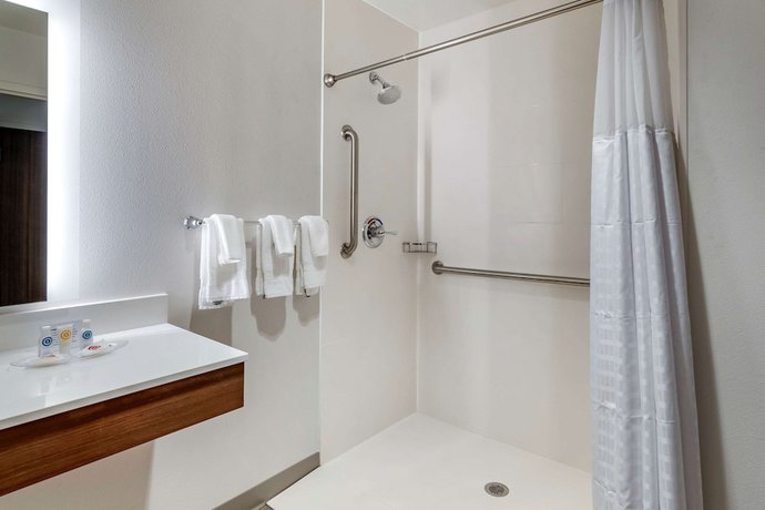 Imagen de la habitación del Hotel Comfort Suites Grandview - Kansas City. Foto 11