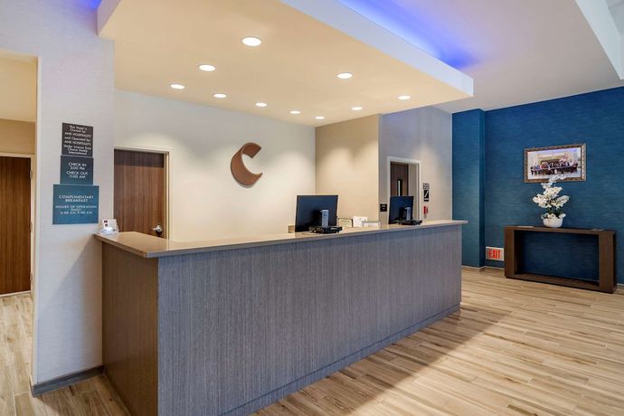 Imagen de los interiores del Hotel Comfort Suites Grandview - Kansas City. Foto 19