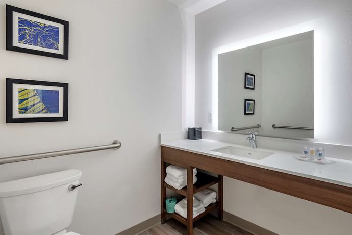 Imagen de la habitación del Hotel Comfort Suites Grandview - Kansas City. Foto 13