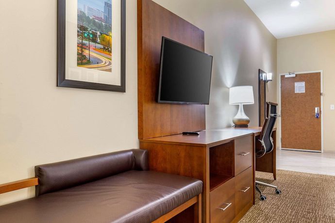 Imagen de la habitación del Hotel Comfort Suites Greensboro - High Point. Foto 17