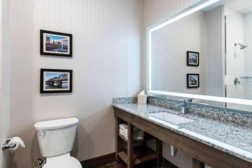 Imagen general del Hotel Comfort Suites Grove City - Columbus South. Foto 1
