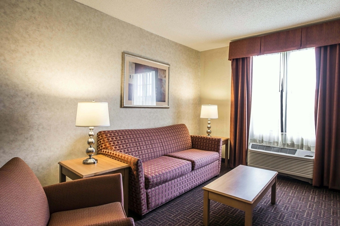 Imagen de los interiores del Hotel Comfort Suites Hanes Mall. Foto 12