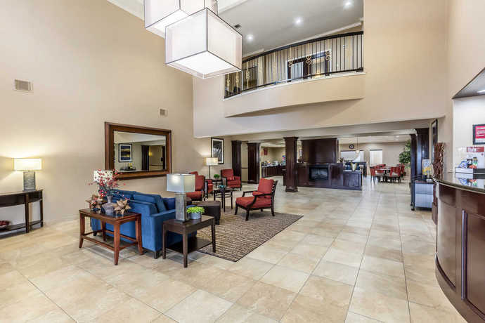 Imagen general del Hotel Comfort Suites Houston Iah Airport - Beltway 8. Foto 5