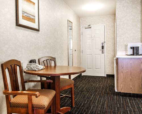 Imagen de la habitación del Hotel Comfort Suites Independence - Kansas City. Foto 9