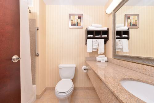 Imagen de la habitación del Hotel Comfort Suites Jackson - Cape Girardeau. Foto 3