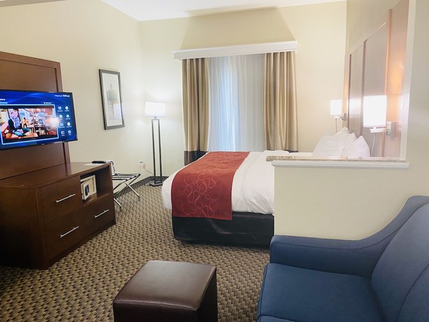 Imagen de la habitación del Hotel Comfort Suites Jefferson City. Foto 2