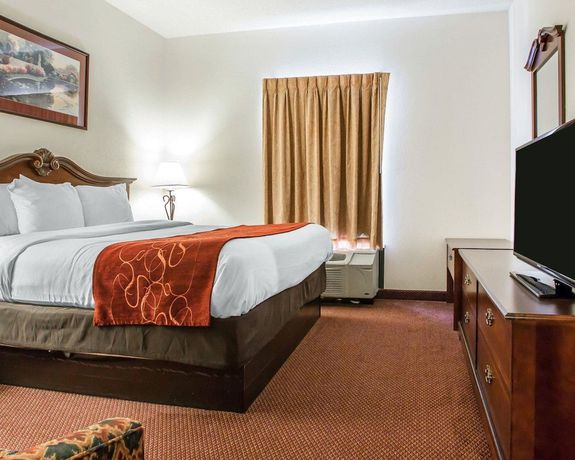 Imagen de la habitación del Hotel Comfort Suites Jefferson City. Foto 8