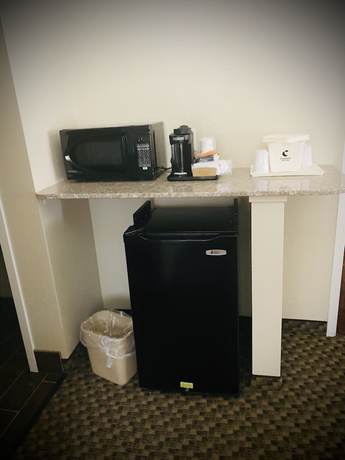 Imagen de la habitación del Hotel Comfort Suites Jefferson City. Foto 11