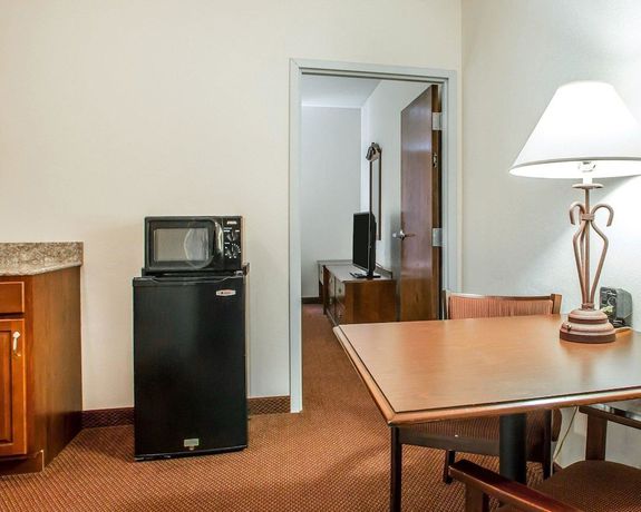 Imagen de la habitación del Hotel Comfort Suites Jefferson City. Foto 12