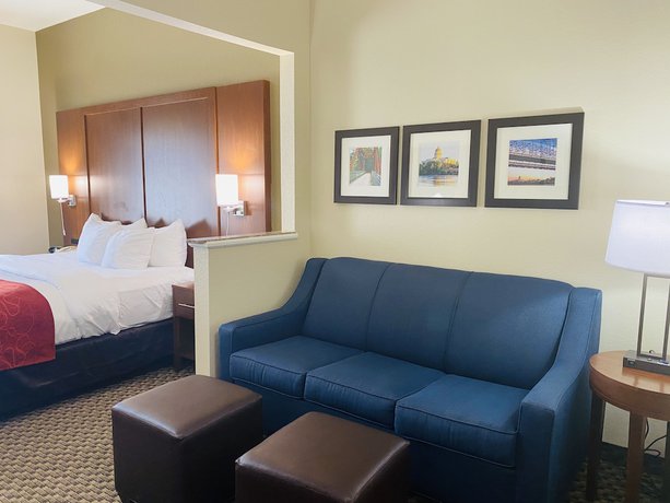 Imagen de la habitación del Hotel Comfort Suites Jefferson City. Foto 15