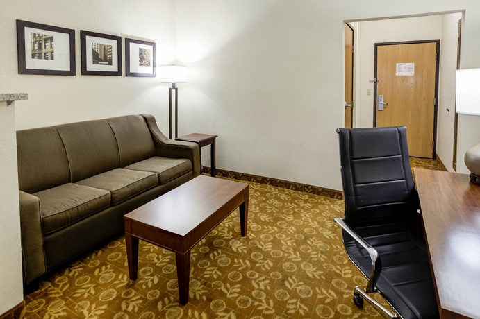 Imagen de los interiores del Hotel Comfort Suites Kansas City - Liberty. Foto 12