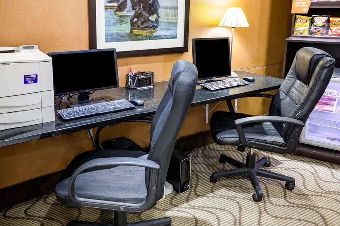 Imagen de los interiores del Hotel Comfort Suites Kansas City - Liberty. Foto 13