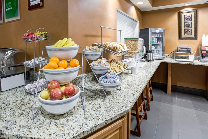 Imagen del bar/restaurante del Hotel Comfort Suites Kansas City - Liberty. Foto 4