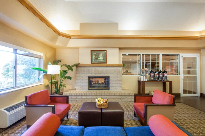 Imagen de los interiores del Hotel Comfort Suites Keeneland. Foto 14