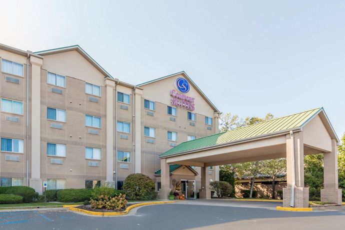 Imagen de los exteriores del Hotel Comfort Suites Keeneland. Foto 9