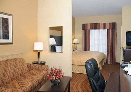 Imagen de la habitación del Hotel Comfort Suites Kings Bay Naval Base Area. Foto 1