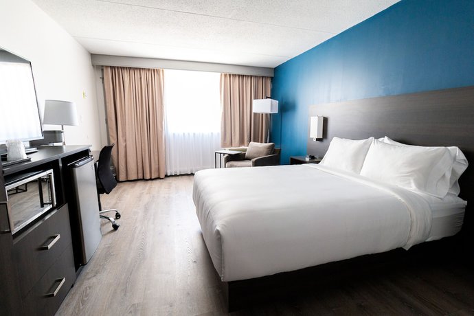 Imagen de la habitación del Hotel Comfort Suites Kingston Central. Foto 10