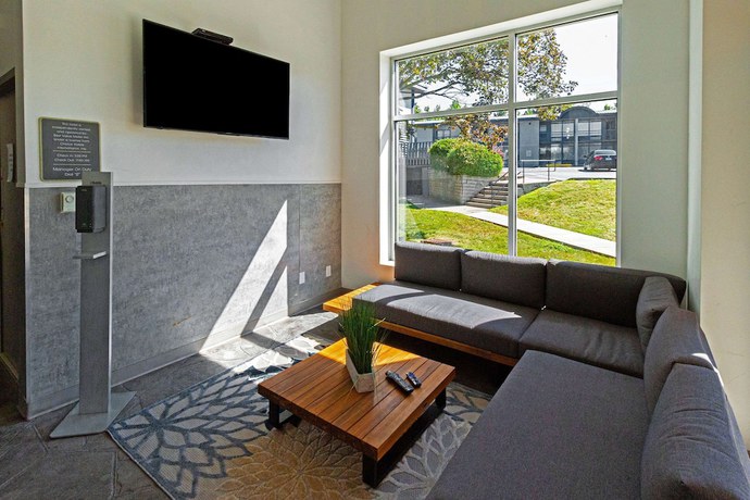 Imagen de los interiores del Hotel Comfort Suites Kingston Central. Foto 20