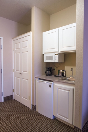 Imagen de la habitación del Hotel Comfort Suites Kingwood Houston North. Foto 9