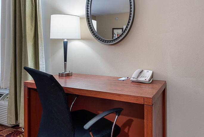 Imagen de la habitación del Hotel Comfort Suites Lake Charles. Foto 10