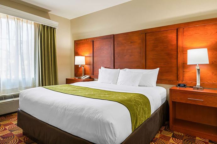 Imagen de la habitación del Hotel Comfort Suites Lake Charles. Foto 12