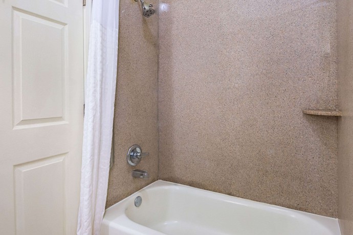 Imagen de la habitación del Hotel Comfort Suites Lake Charles. Foto 17