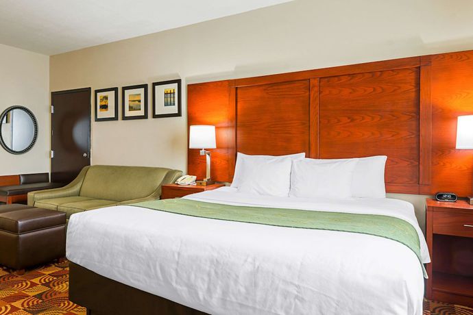 Imagen de la habitación del Hotel Comfort Suites Lake Charles. Foto 18